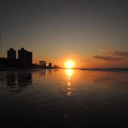 Apartamento Temporada Pe Na Areia Mongaguá Zewnętrze zdjęcie